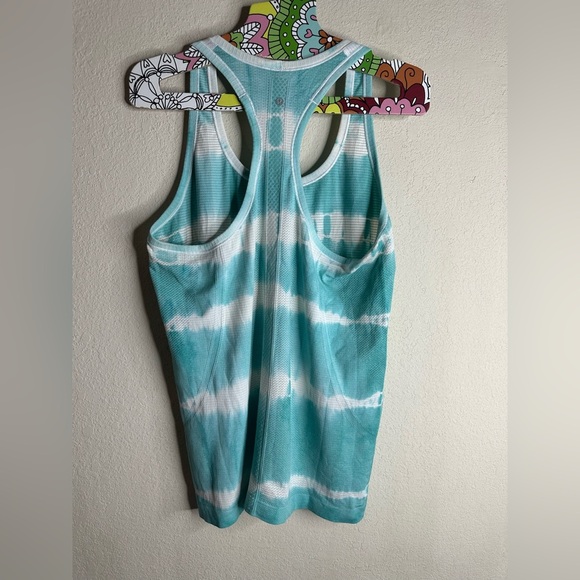 Lululemon Swiftly Tech Racerback Heathered Tranquil Blue size 10 - Picture 4 of 4